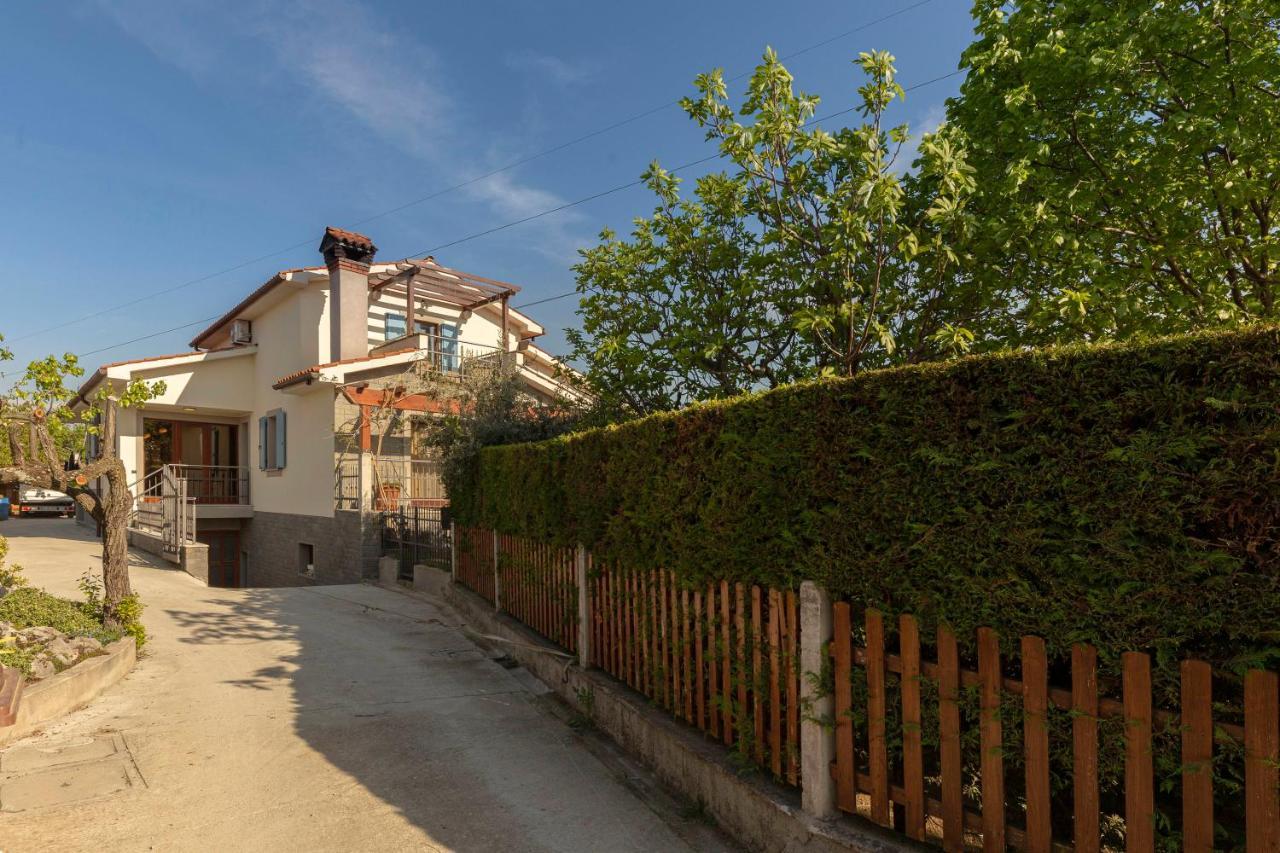 Apartma Koper Pobegi Экстерьер фото