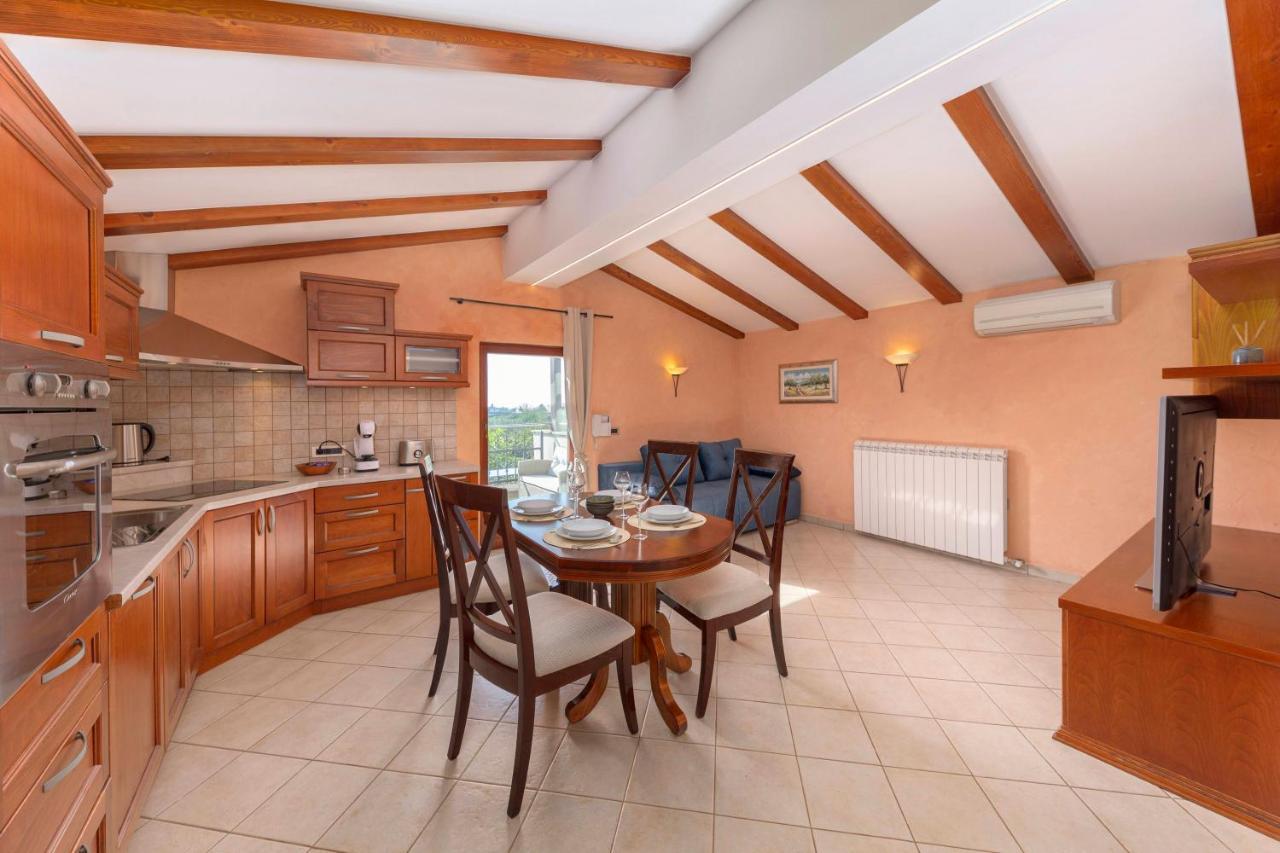 Apartma Koper Pobegi Экстерьер фото
